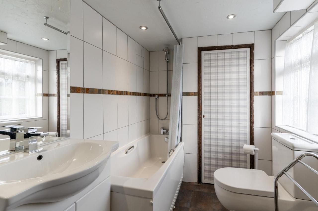 Finest Retreats - The Old Church House Inn Broadhempston Esterno foto