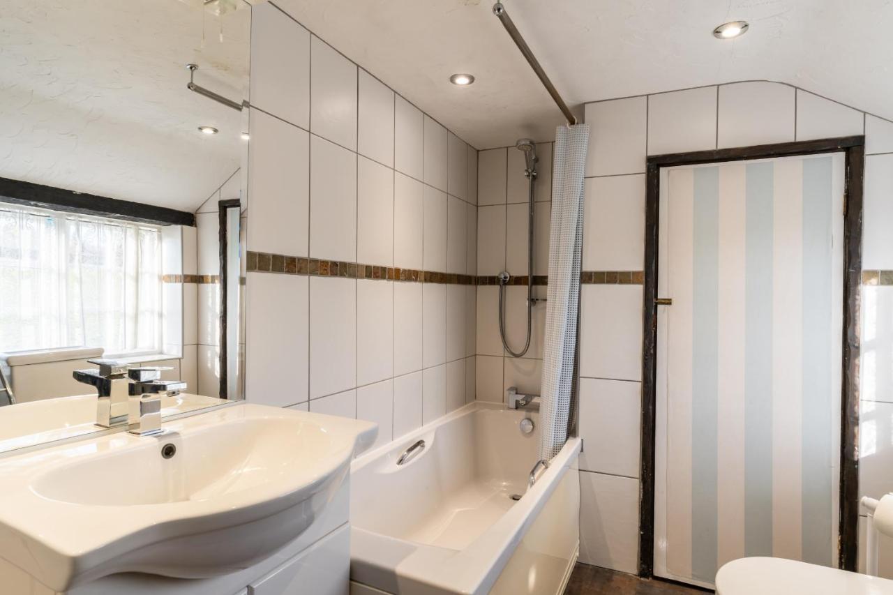 Finest Retreats - The Old Church House Inn Broadhempston Esterno foto